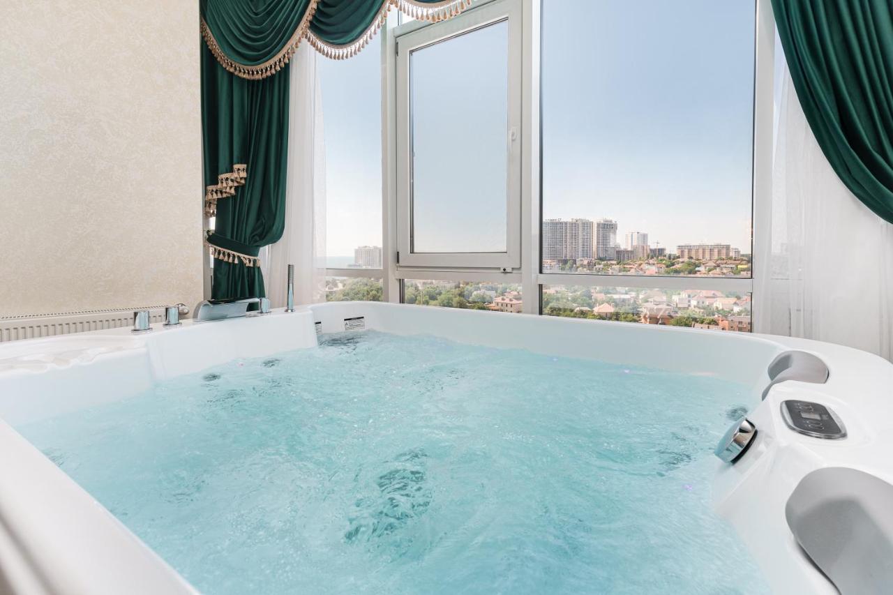Arcadia Plaza Apartments Одеса Екстериор снимка